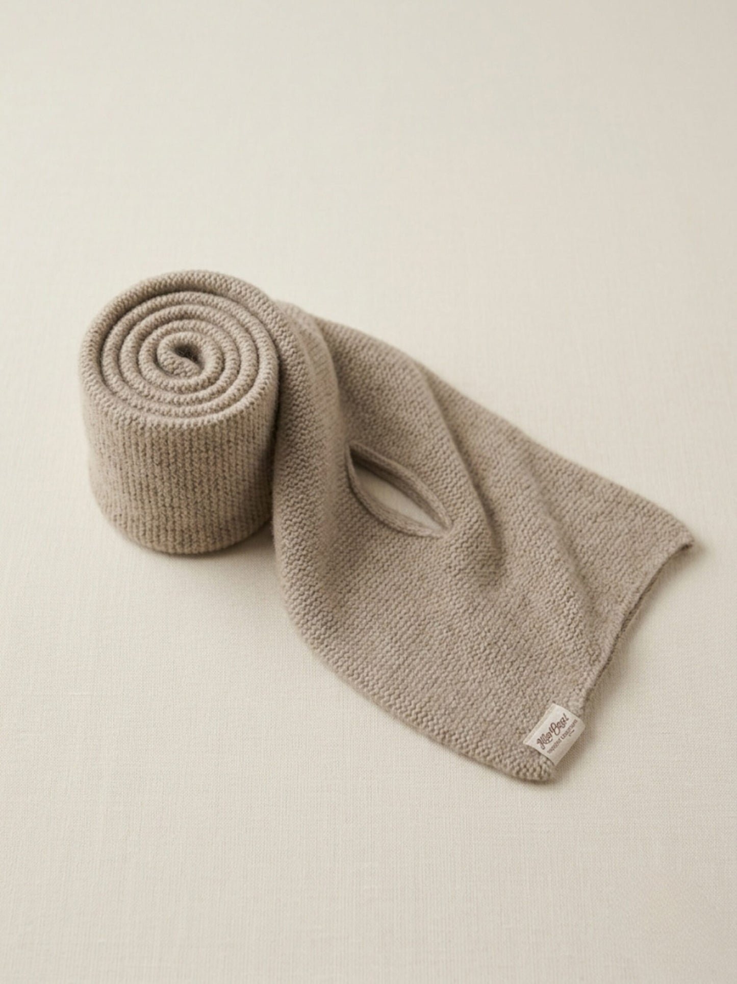 Mongolian Slit Cashmere Scarf - image 2