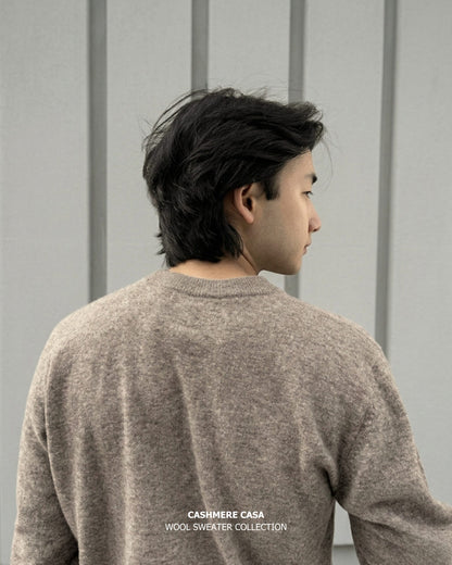 Men's Simple Wool C-Neck - image 2