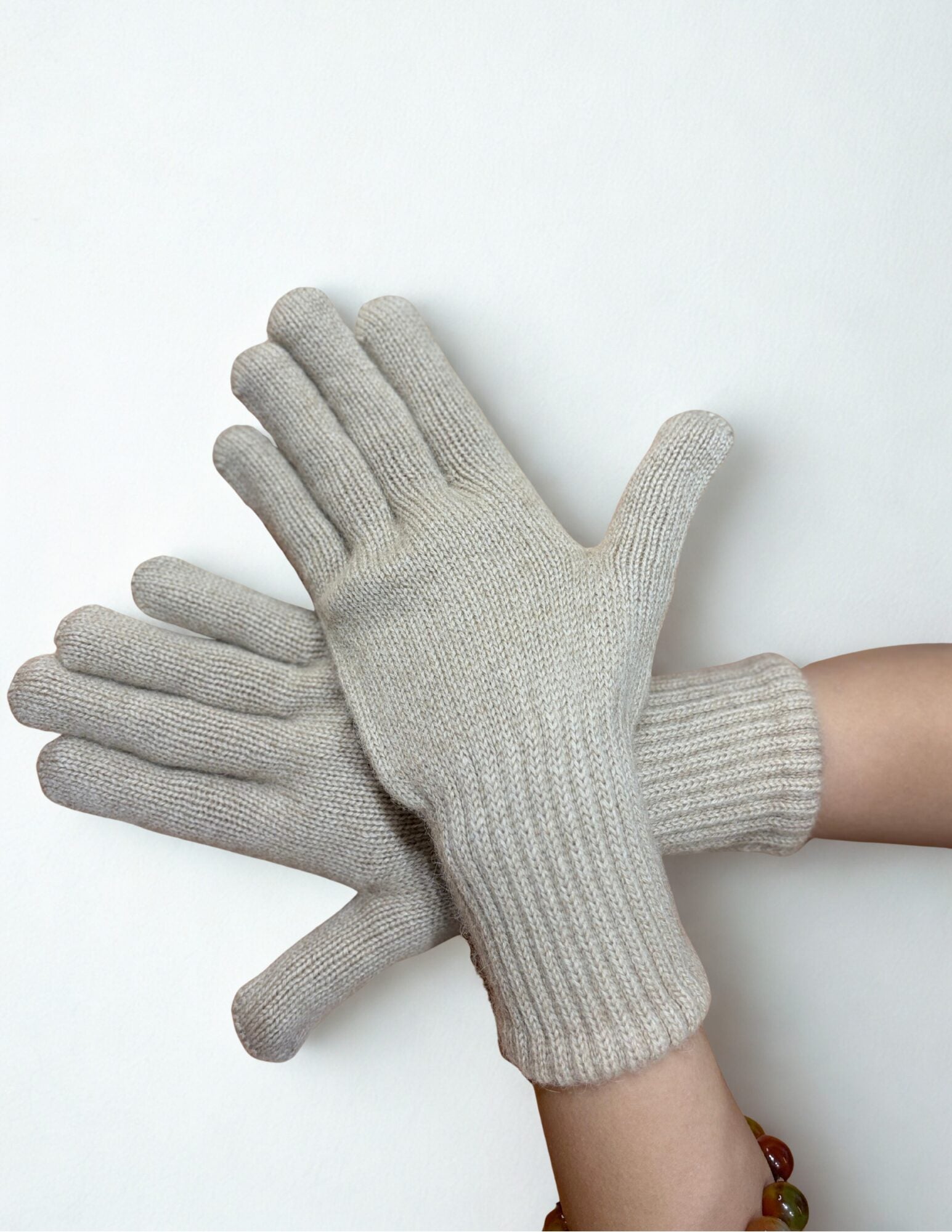 Classic Camel Wool Gloves