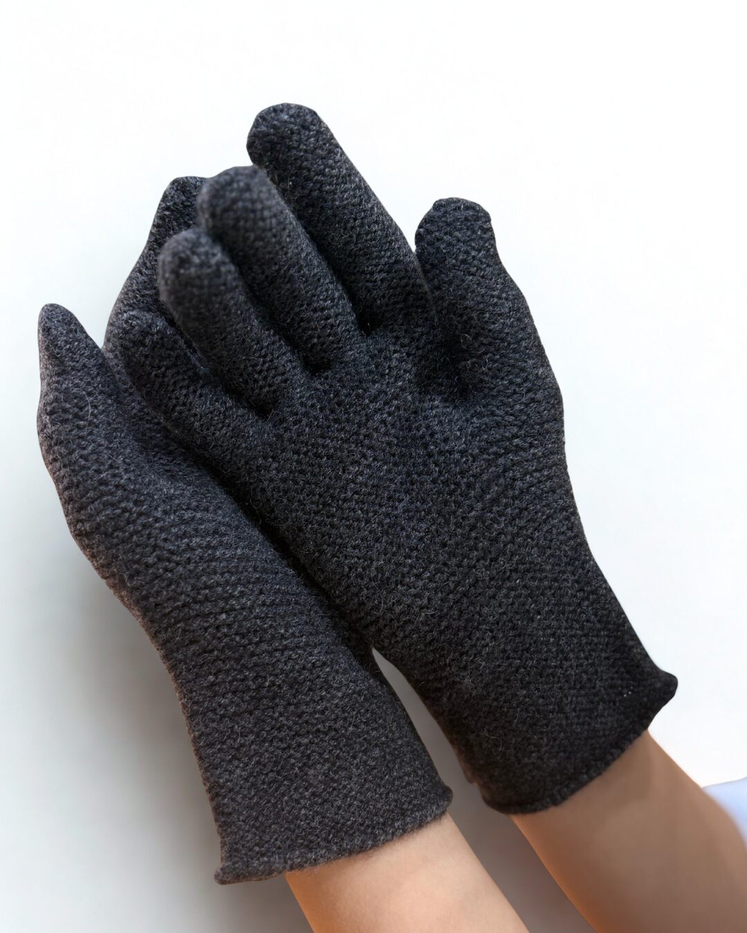 Classic Cashmere Gloves - image 7