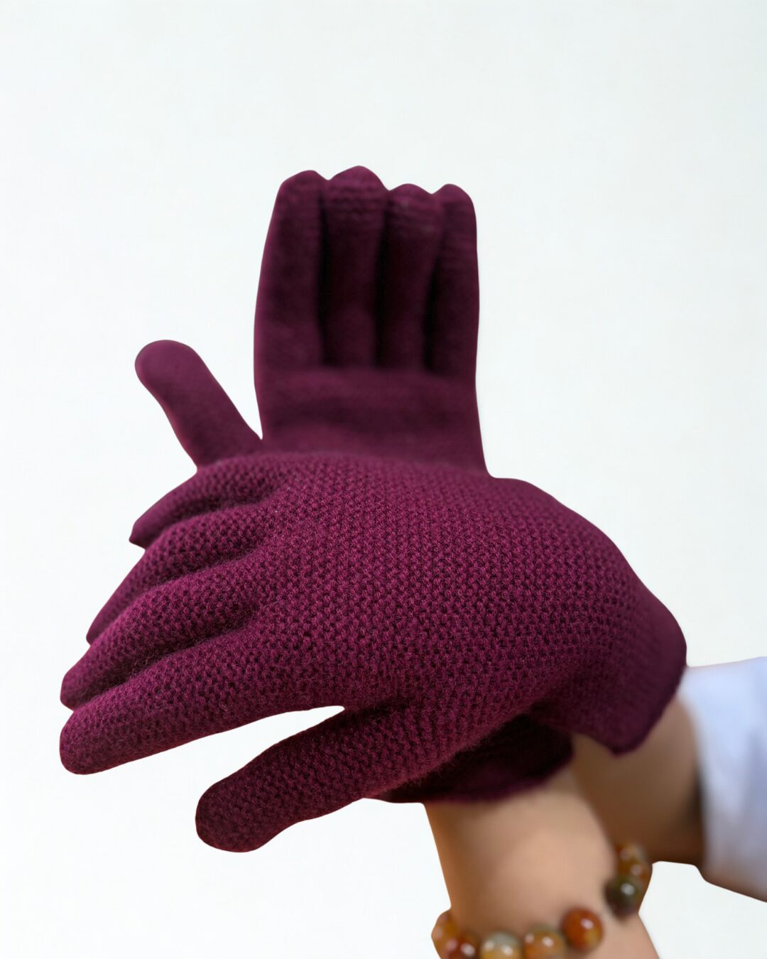 Classic Cashmere Gloves - image 9