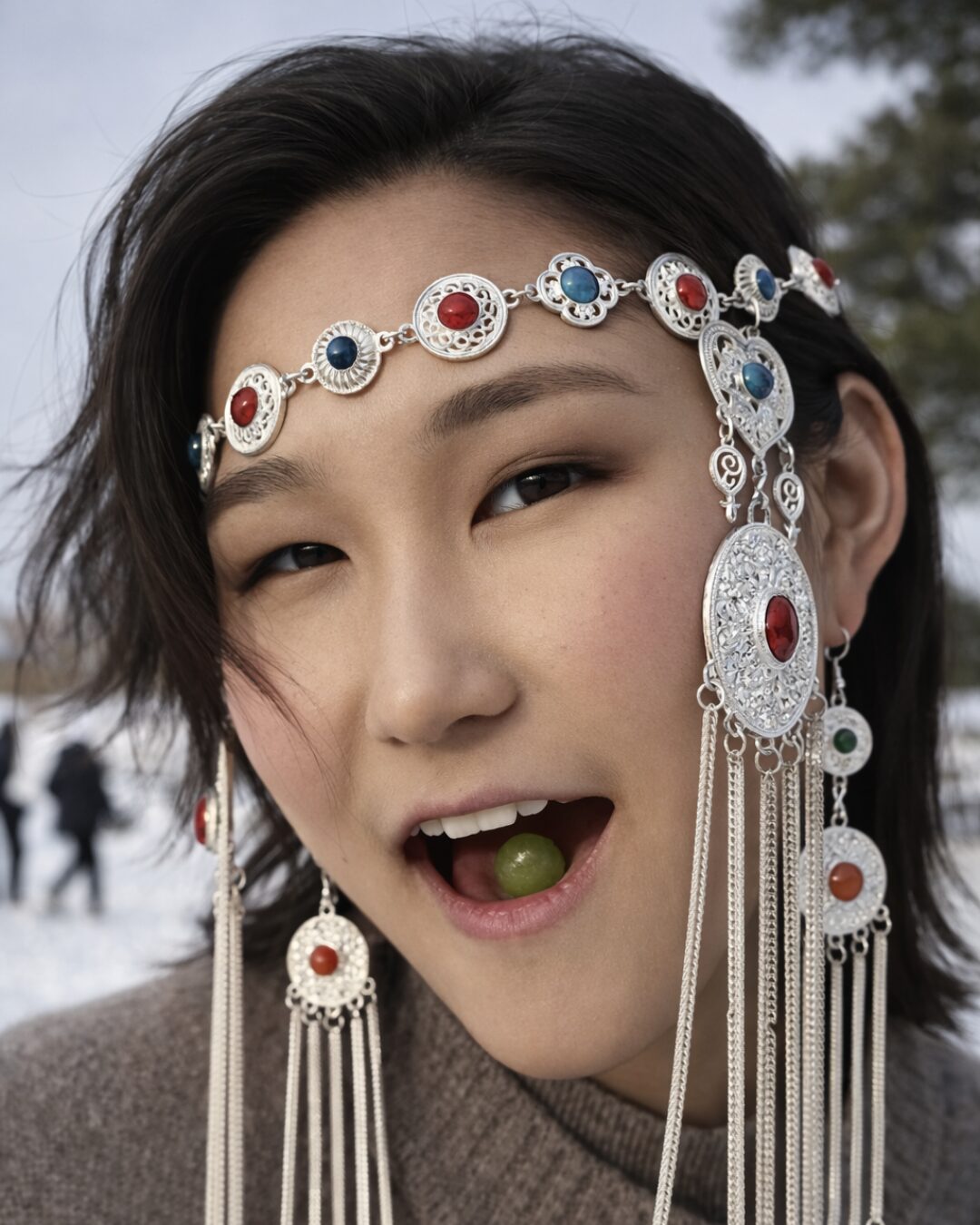 Mongolian Queen's Headpiece - image 2