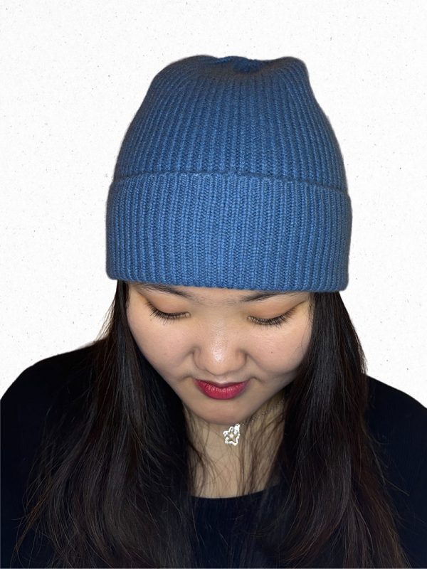 Classic Cashmere Beanie - Image 9