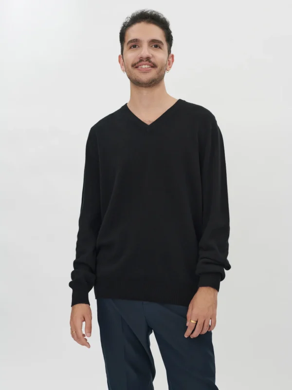 Men V-neck - Image 9
